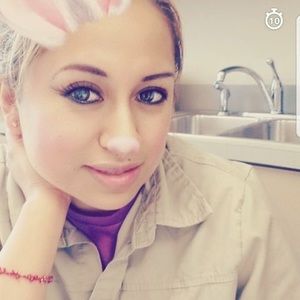 Meet your Posher, Aleciram